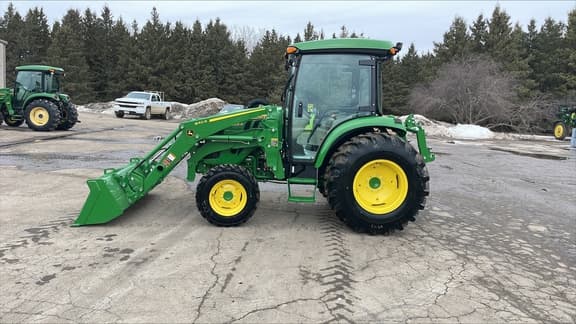 Image of John Deere 4066R Image 1