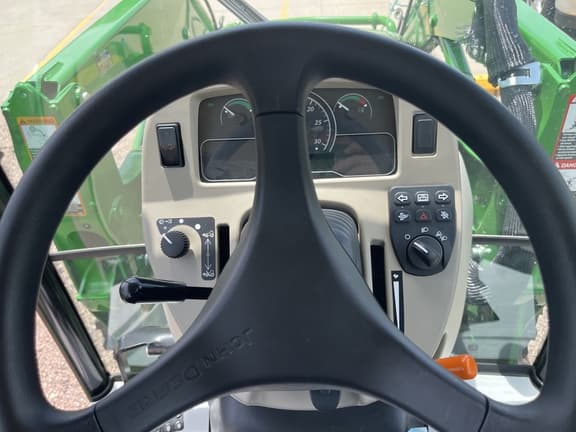 Image of John Deere 4066R equipment image 1