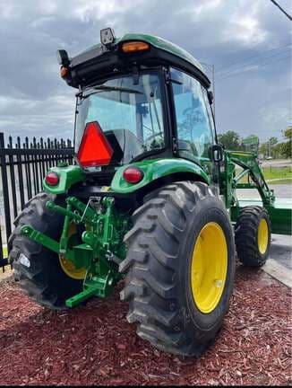 Image of John Deere 4066R equipment image 4