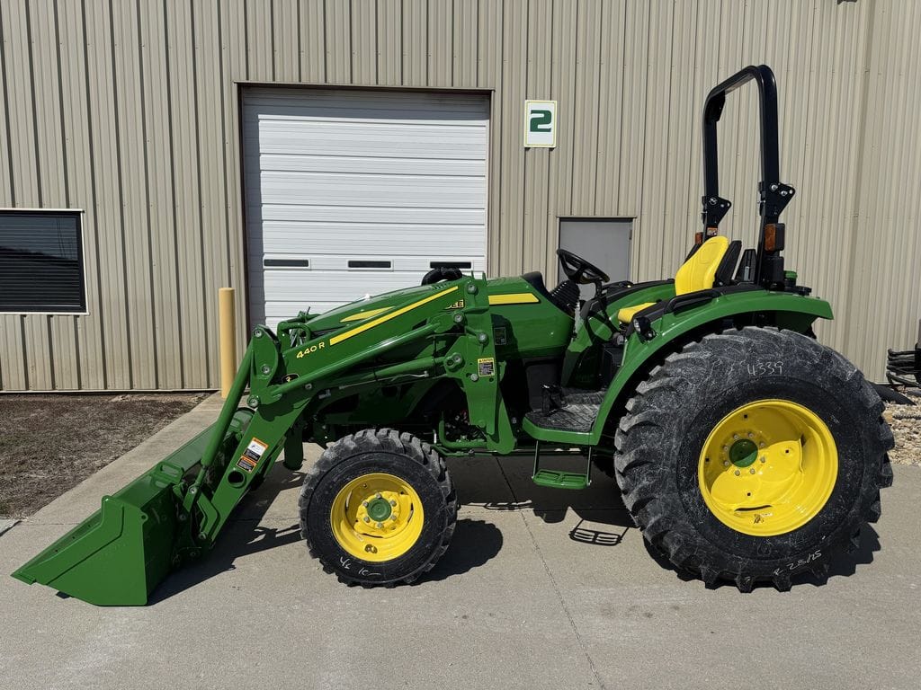 2026 John Deere 4066R Equipment Image0