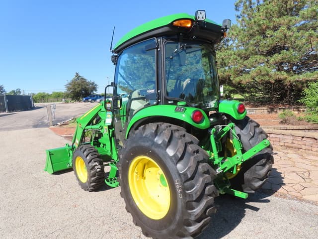 Image of John Deere 4066R equipment image 2