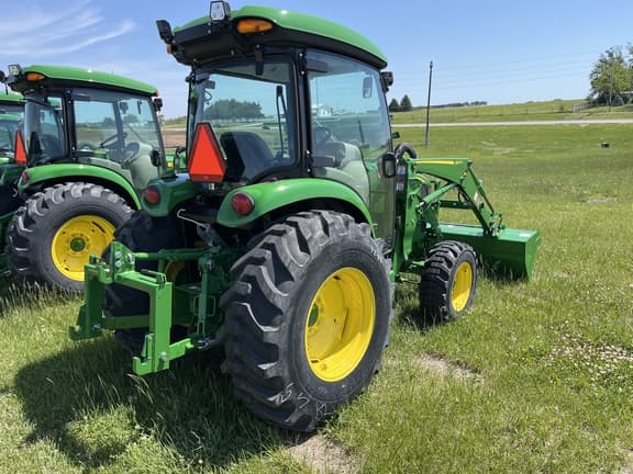 Image of John Deere 4066R equipment image 1