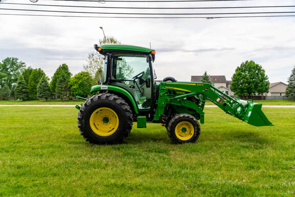 Image of John Deere 4066R Primary image