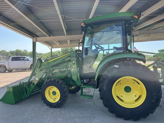 Image of John Deere 4066R equipment image 4