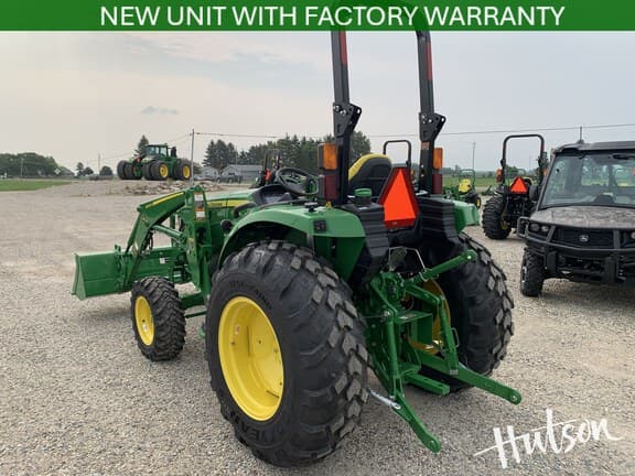 Image of John Deere 4066R equipment image 2