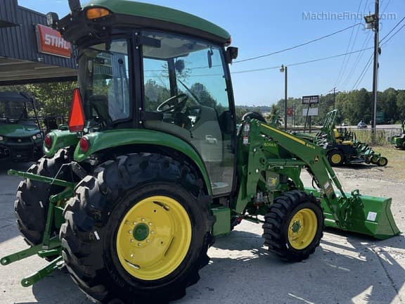 Image of John Deere 4066R equipment image 2