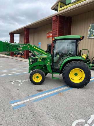 Image of John Deere 4066R equipment image 2