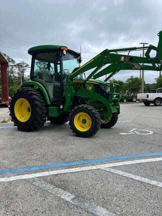Image of John Deere 4066R equipment image 3