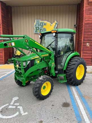 Image of John Deere 4066R equipment image 1