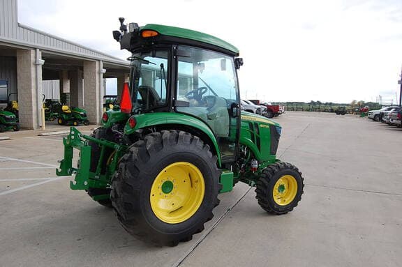 Image of John Deere 4075R equipment image 2