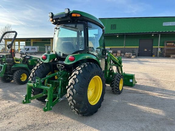 Image of John Deere 4075R equipment image 3