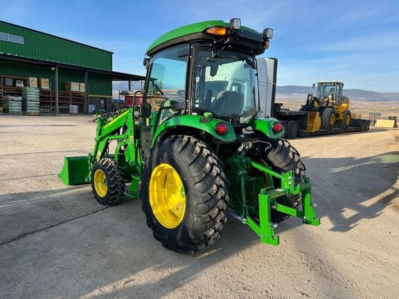 Image of John Deere 4075R equipment image 1
