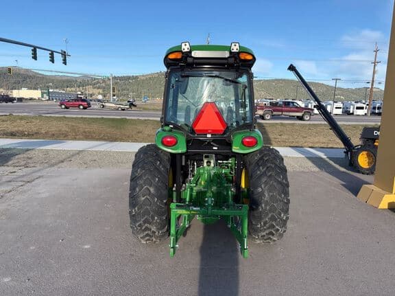 Image of John Deere 4075R equipment image 3