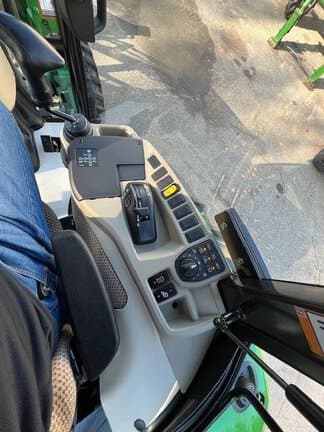 Image of John Deere 4075R equipment image 2