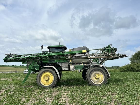 Image of John Deere 412R equipment image 2