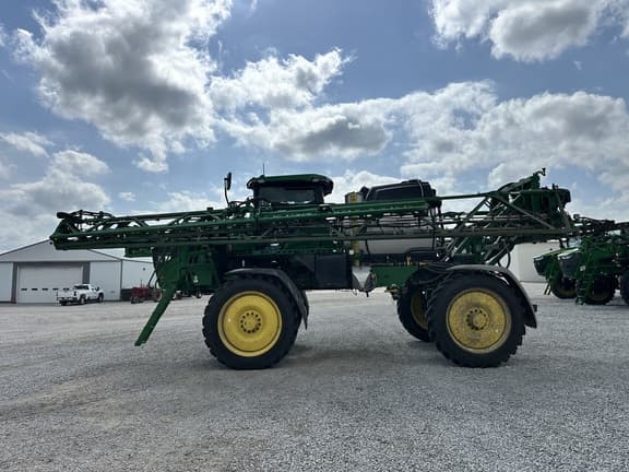 Image of John Deere 412R equipment image 2