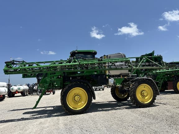 Image of John Deere 412R equipment image 2