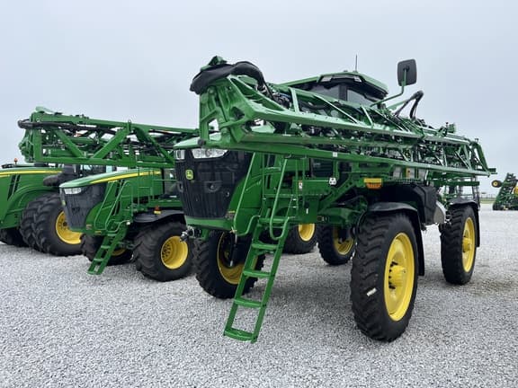 Image of John Deere 412R equipment image 2
