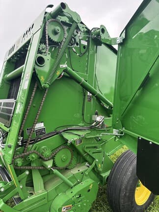 Image of John Deere 451M equipment image 4