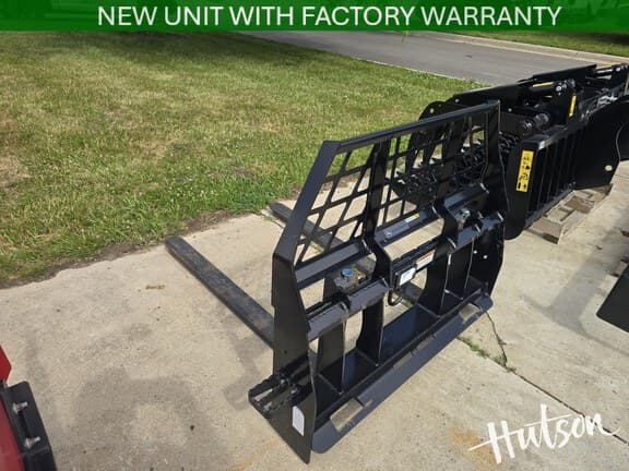 Image of John Deere Pallet Forks equipment image 3