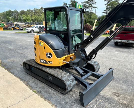 Image of John Deere 50P equipment image 3