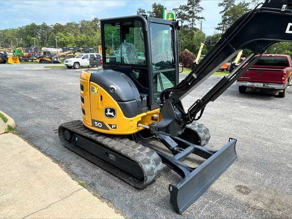 Image of John Deere 50P equipment image 3