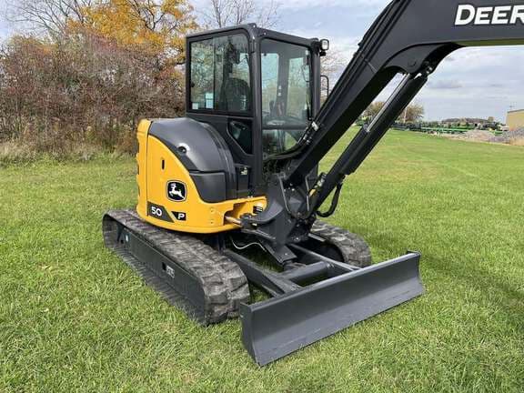 Image of John Deere 50P equipment image 2