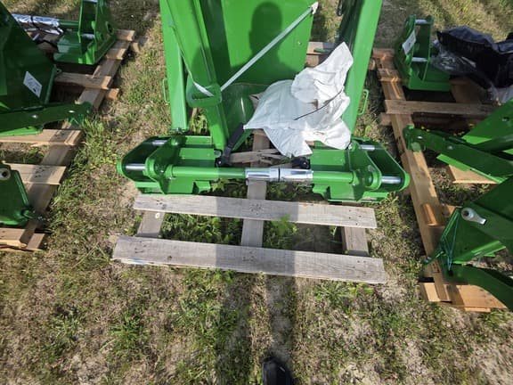 Image of John Deere 500M equipment image 4