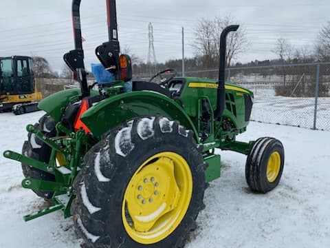 Image of John Deere 5050E equipment image 3