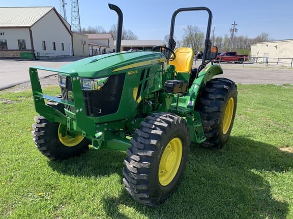 Image of John Deere 5050E equipment image 3