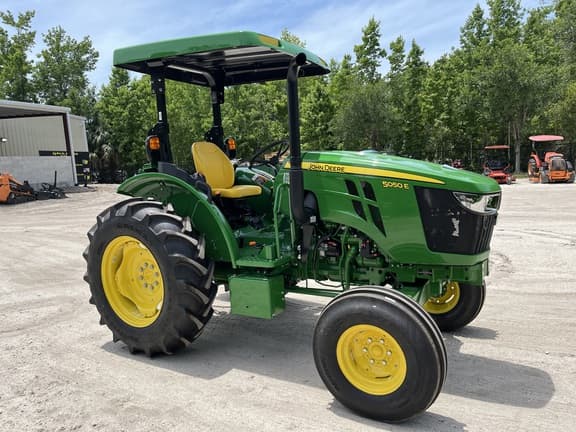 Image of John Deere 5050E equipment image 1