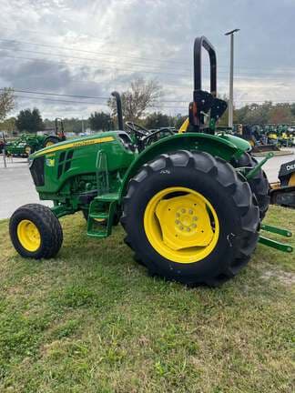 Image of John Deere 5050E equipment image 1