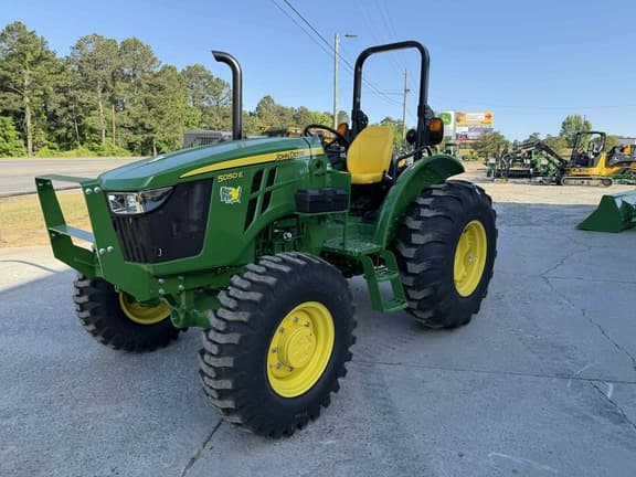 Image of John Deere 5050E equipment image 1