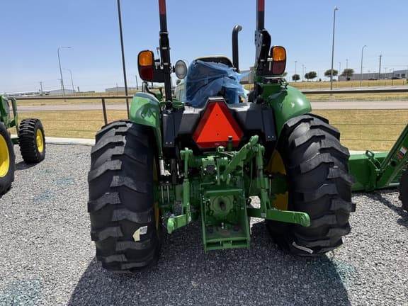 Image of John Deere 5050E equipment image 3