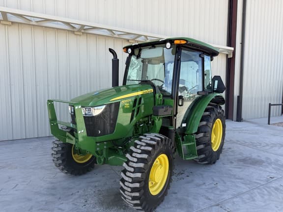 Image of John Deere 5060E equipment image 1