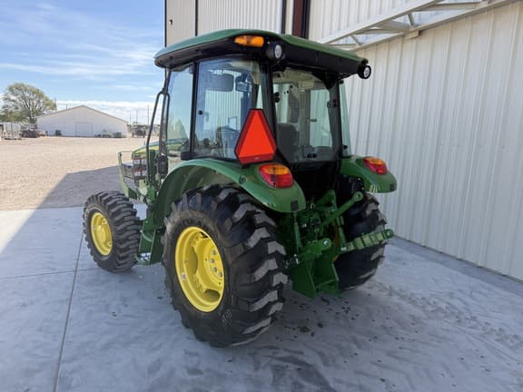 Image of John Deere 5060E equipment image 3