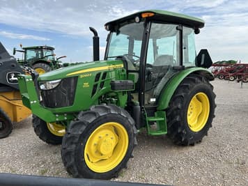 Main image John Deere 5060E