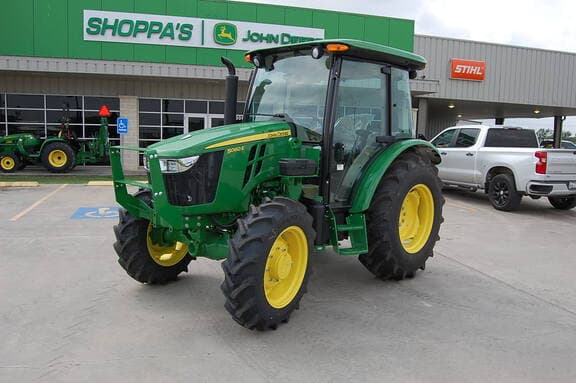 Image of John Deere 5060E equipment image 1