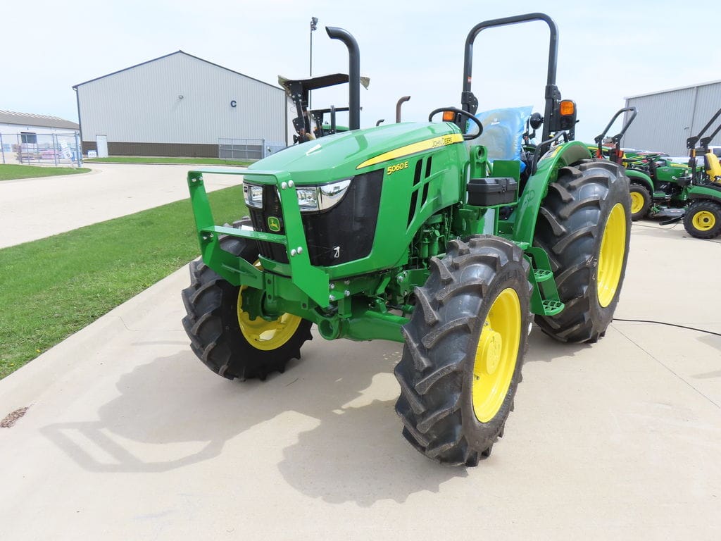 2026 John Deere 5060E Equipment Image0