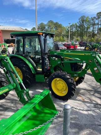 Image of John Deere 5060E equipment image 2