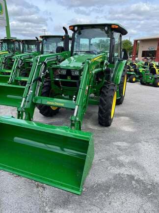 Image of John Deere 5067E equipment image 1