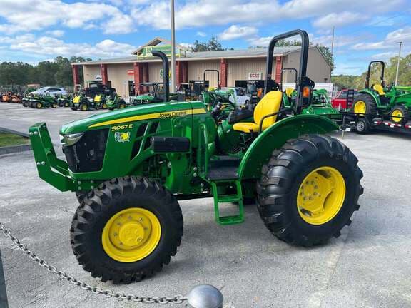 Image of John Deere 5067E Image 0