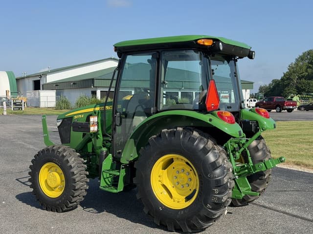 Image of John Deere 5075E equipment image 1