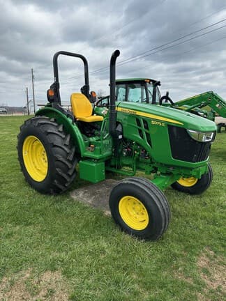 Image of John Deere 5075E equipment image 4