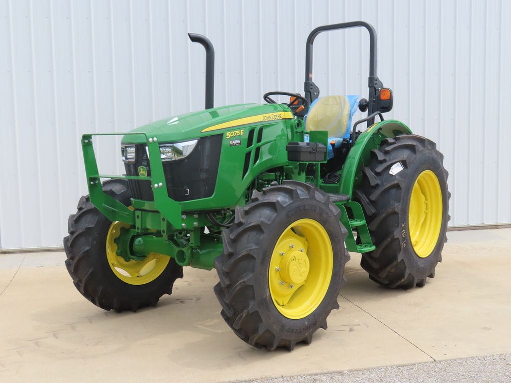 2026 John Deere 5075E Equipment Image0