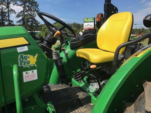 2026 John Deere 5075E Equipment Image0
