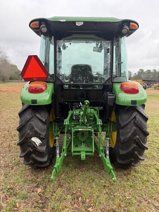 Image of John Deere 5075E equipment image 3