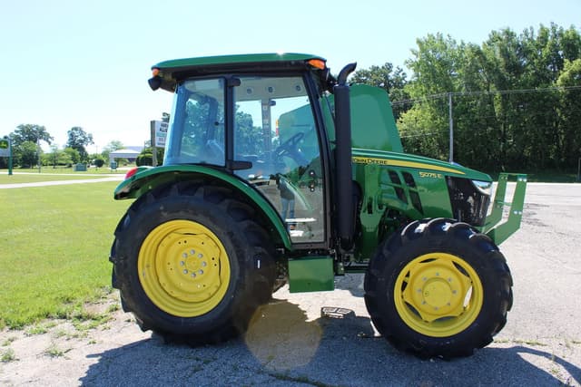 Image of John Deere 5075E equipment image 2