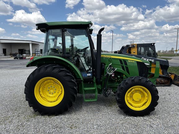 Image of John Deere 5075M equipment image 1