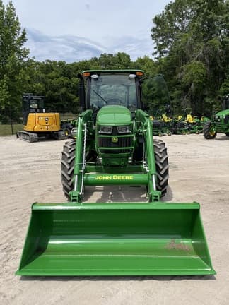 Image of John Deere 5090E equipment image 2